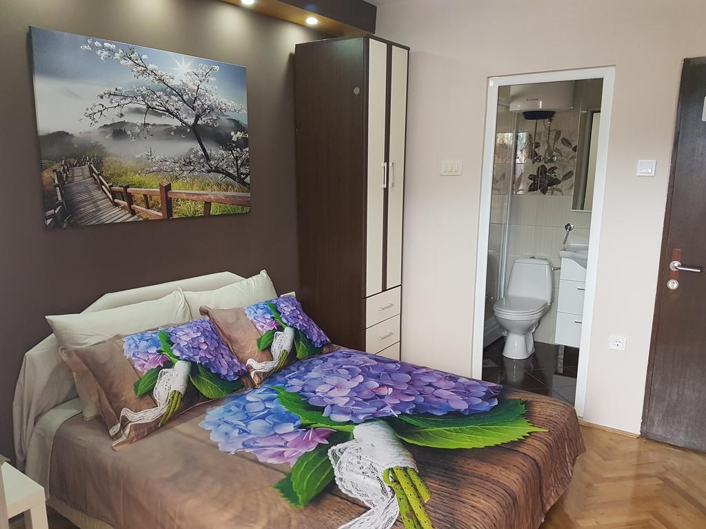 Apartments Vila Galileo Budva Luaran gambar