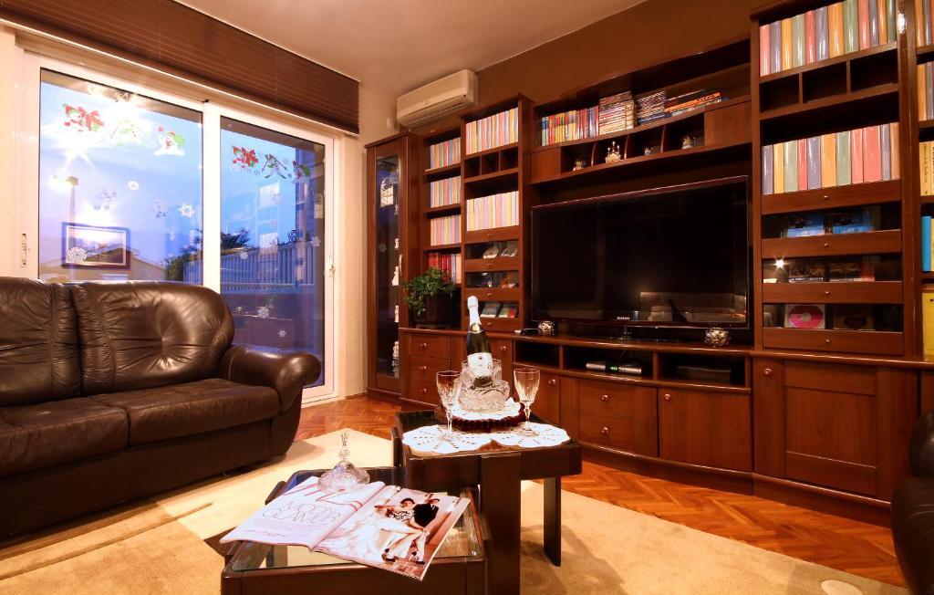 Apartments Vila Galileo Budva Bilik gambar