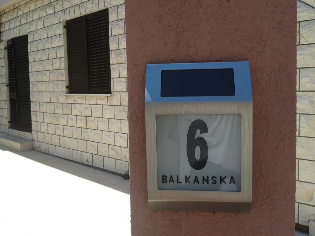Apartments Vila Galileo Budva Luaran gambar
